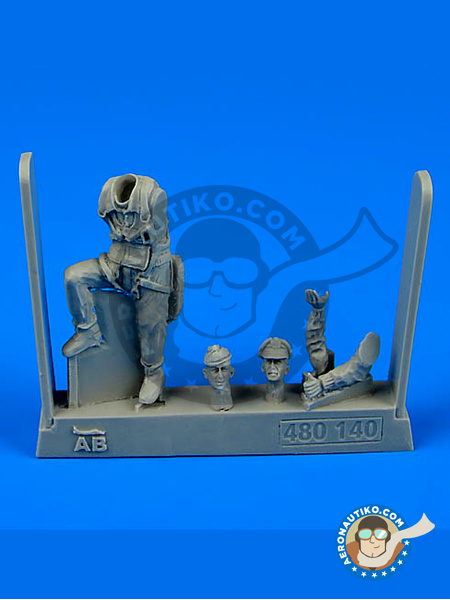 USAF Fighter Pilot | Figure in 1/48 scale manufactured by Aerobonus (ref. 480140) image