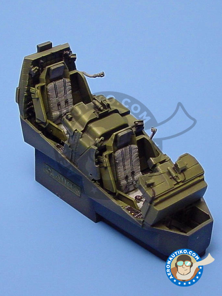 Boeing AH-64 Apache D Longbow | Cockpit set in 1/48 scale manufactured by Aires (ref. AIRES-4137) image