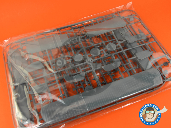 Image 7: Avia B.534 III serie | Airplane kit in 1/48 scale manufactured by Eduard (ref. 8191) Image 7: Avia B.534 III serie | Airplane kit in 1/48 scale manufactured by Eduard (ref. 8191)