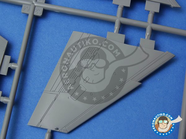 Image 3: Mirage F.1 Duo Pack & Book. | Airplane kit in 1/72 scale manufactured by Special Hobby (ref. SH72414) Image 3: Mirage F.1 Duo Pack & Book. | Airplane kit in 1/72 scale manufactured by Special Hobby (ref. SH72414)