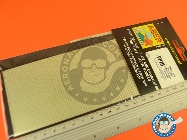 Image 5: Engrave plates with anti-slip texture #19 - 90x60 mm | Engraved plate manufactured by Aber (ref. PP19)