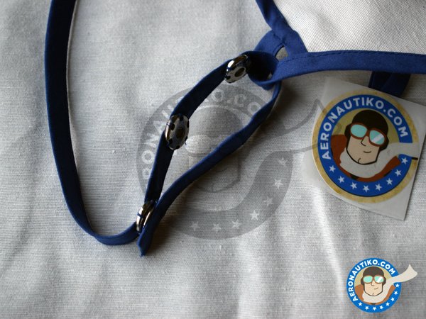 Image 3: Apron for modelers | Apron manufactured by Aeronautiko (ref. atk-01)