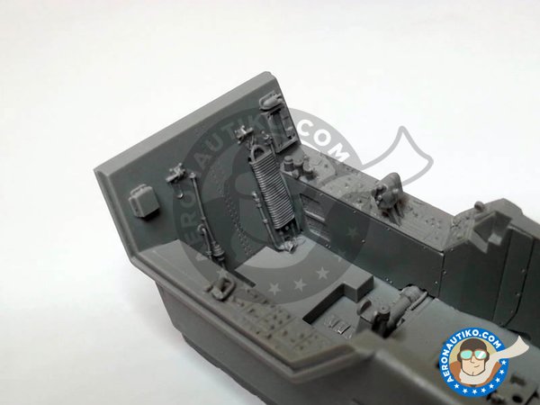 Image 2: F/A-18C Hornet cockpit set | Cockpit set in 1/32 scale manufactured by Aires (ref. AIRES-2035)