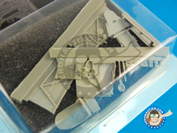 Image 4: Hawker Hurricane Mk. I | Cockpit set en escala 1/48 fabricado por Aires (ref. AIRES-4543)