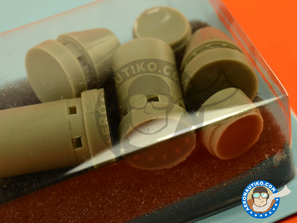 Image 2: McDonnell Douglas F/A-18 Hornet | Exhaust nozzles closed E/F Super Hornet | Exhaust nozzle in 1/48 scale manufactured by Aires (ref. AIRES-4636)