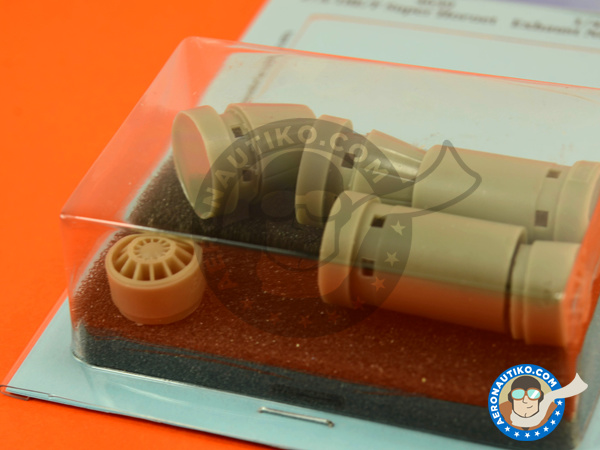 Image 1: McDonnell Douglas F/A-18 Hornet | Exhaust nozzles Opened E/F Super Hornet | Exhaust nozzle in 1/48 scale manufactured by Aires (ref. AIRES-4639)