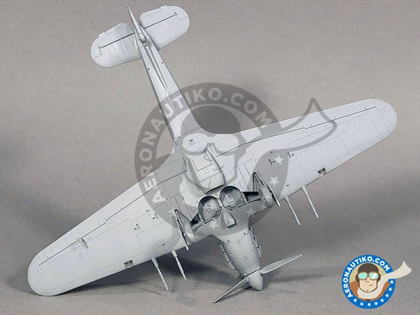 Image 23: Hawker "Hurricane"  Mk. IIc / Expert Set | Maqueta de avión en escala 1/72 fabricado por Arma Hobby (ref. 70035)