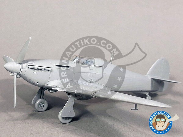 Image 28: Hawker "Hurricane"  Mk. IIc / Expert Set | Maqueta de avión en escala 1/72 fabricado por Arma Hobby (ref. 70035)