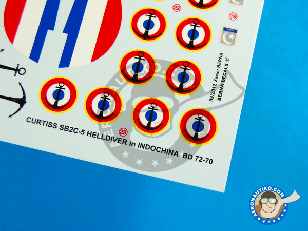 Image 4: Curtiss SB2C-5 Helldiver |  in 1/72 scale manufactured by Berna Decals (ref. BD72-70)