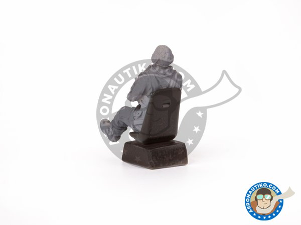 Image 6: Bf 109E in the Battle of Britain (limited edition - dual combo) | Airplane kit in 1/48 scale manufactured by Eduard (ref. 11144)