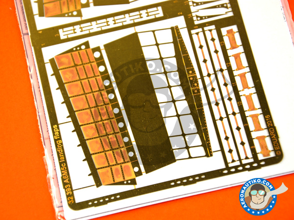 Image 3: Mitsubishi A6M Zero flaps 5c Zeke Type 52 | Flaps en escala 1/32 fabricado por Eduard (ref. 32393)