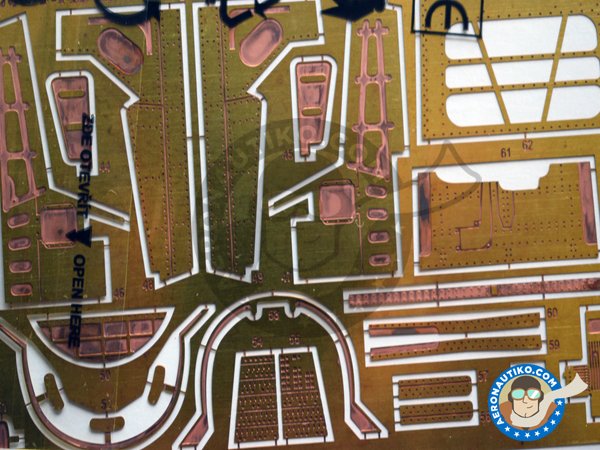 Image 3: Grumman F-14D interior | Coloured photo-etched cockpit parts in 1/32 scale manufactured by Eduard (ref. 32707)