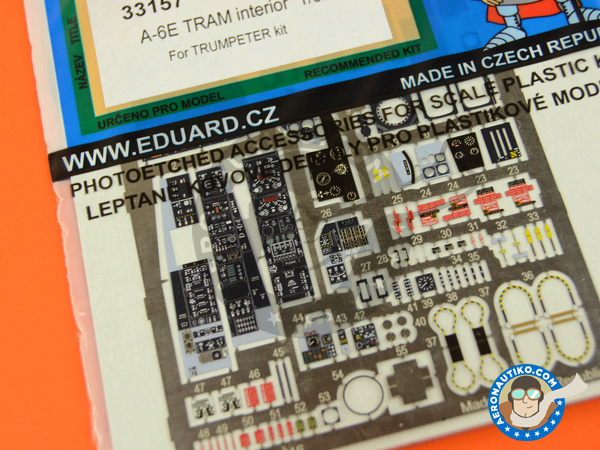 Image 2: Grumman A-6 Intruder E TRAM | Cockpit set in 1/32 scale manufactured by Eduard (ref. 33157)