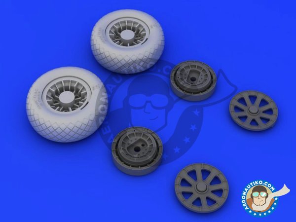 Image 1: F4U-1 wheels diamond pattern | Wheels in 1/32 scale manufactured by Eduard (ref. 632052)
