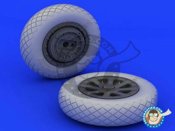 Image 2: F4U-1 wheels diamond pattern | Wheels in 1/32 scale manufactured by Eduard (ref. 632052)