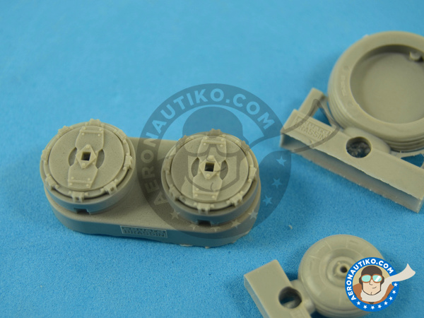 Image 7: Dassault Mirage III C | Wheels in 1/32 scale manufactured by Eduard (ref. 632076)