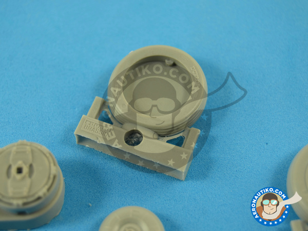 Image 8: Dassault Mirage III C | Wheels in 1/32 scale manufactured by Eduard (ref. 632076)