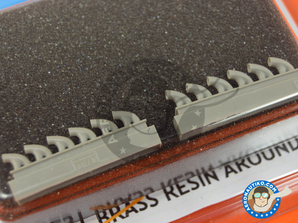 Image 3: P-39Q/N Exhaust Stacks Q / N | Exhaust in 1/32 scale manufactured by Eduard (ref. 632081)