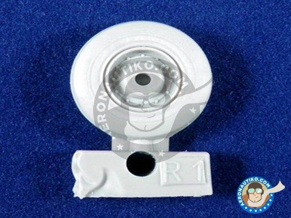 Image 2: Su-27 Wheels | Wheels in 1/48 scale manufactured by Eduard (ref. 648053)