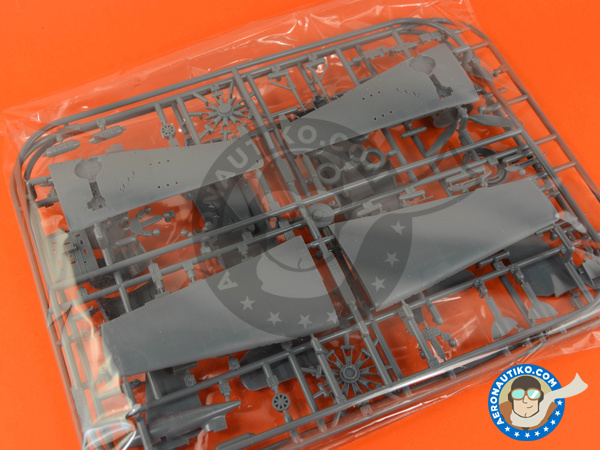 Image 6: Grumman F6F Hellcat 5 | Airplane kit in 1/72 scale manufactured by Eduard (ref. 7434)