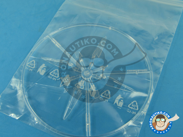 Image 3: Focke-Wulf Fw 190 Würger A-8 | Airplane kit in 1/72 scale manufactured by Eduard (ref. 7435)