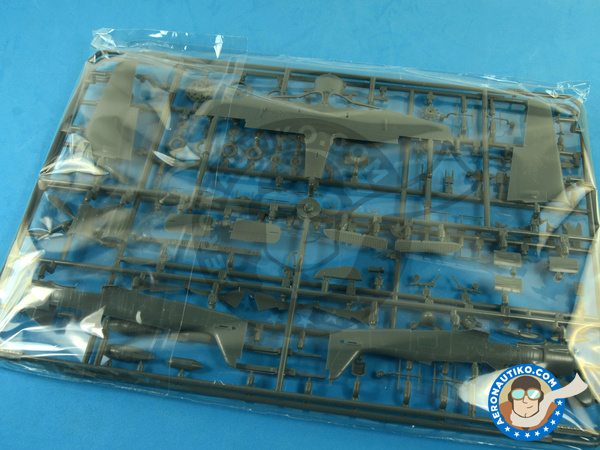 Image 6: Focke-Wulf Fw 190 Würger A-8 | Airplane kit in 1/72 scale manufactured by Eduard (ref. 7435)