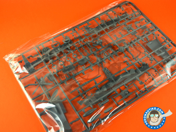 Image 3: Focke-Wulf Fw 190 Würger A-5 | Airplane kit in 1/72 scale manufactured by Eduard (ref. 7436)