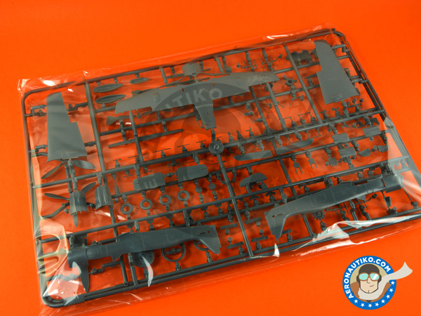 Image 4: Focke-Wulf Fw 190 Würger A-5 | Airplane kit in 1/72 scale manufactured by Eduard (ref. 7436)