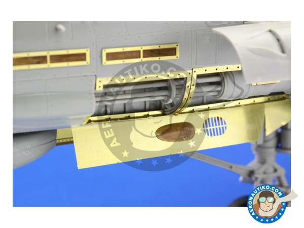 Image 3: Grumman F-14D Armament | Photo-etched parts in 1/32 scale manufactured by Eduard (ref. ED32309)