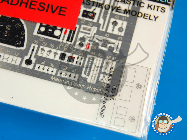 Image 3: Supermarine Spitfire Mk. VIII | Cockpit set in 1/32 scale manufactured by Eduard (ref. ED33085)