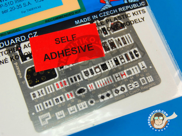 Image 2: North American P-51 D Mustang | Cockpit | Fotograbados coloreados para el Cockpit en escala 1/32 fabricado por Eduard (ref. ED33103)