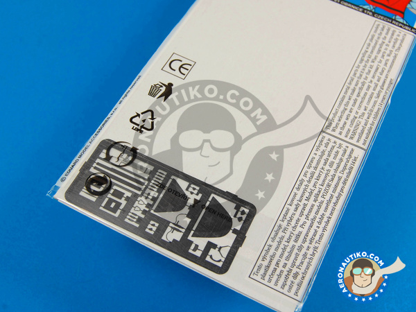 Image 5: Grumman F6F Hellcat interior 5 | Coloured photo-etched cockpit parts in 1/48 scale manufactured by Eduard (ref. ED49486)