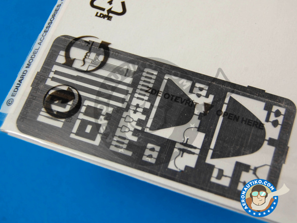 Image 6: Grumman F6F Hellcat interior 5 | Coloured photo-etched cockpit parts in 1/48 scale manufactured by Eduard (ref. ED49486)