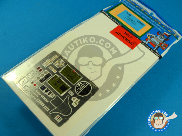 Image 3: Curtiss P-40 Warhawk M | Fotograbados coloreados para el Cockpit en escala 1/48 fabricado por Eduard (ref. ED49604)