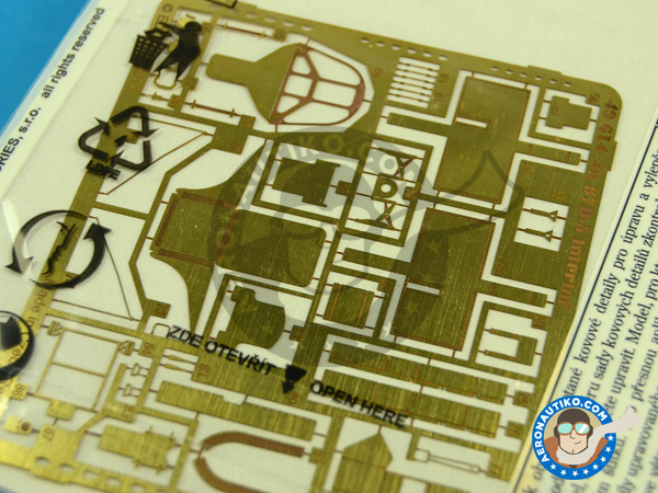 Image 3: Junkers Ju-87 Stuka interior D-5 | Fotograbados coloreados para el Cockpit en escala 1/48 fabricado por Eduard (ref. ED49614)