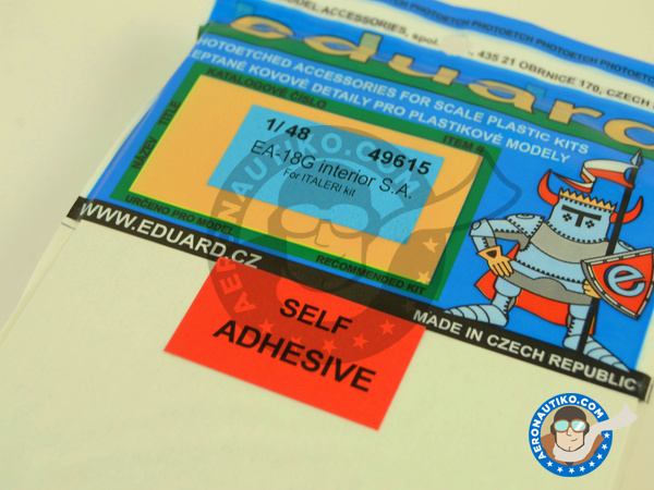 Image 4: Boeing EA-18G Growler interior | Fotograbados coloreados para el Cockpit en escala 1/48 fabricado por Eduard (ref. ED49615)