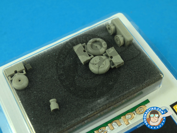 Image 4: Mikoyan-Gurevich MiG-21 Fishbed F-13 | Wheels in 1/48 scale manufactured by Eduard (ref. ED648103)