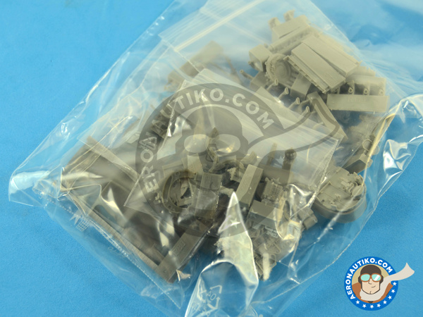 Image 3: Supermarine Spitfire Mk. XVI Bubbletop | BIG SIN in 1/48 scale manufactured by Eduard (ref. SIN64821)