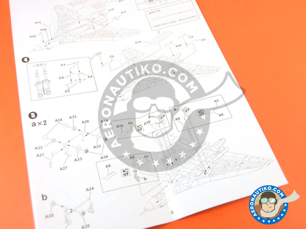 Image 13: Avro 698 Vulcan K.2 Tanker | Airplane kit in 1/144 scale manufactured by Great Wall Hobby (ref. L1002)