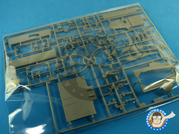 Image 8: Focke-Wulf Fw 189 Uhu A-1 Sonderaktion Scnheekufen | Airplane kit in 1/48 scale manufactured by Great Wall Hobby (ref. L4808)