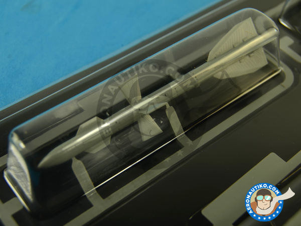 Image 2: Mikoyan MiG-29 Fulcrum 9-12 Late type | Airplane kit in 1/48 scale manufactured by Great Wall Hobby (ref. L4811)