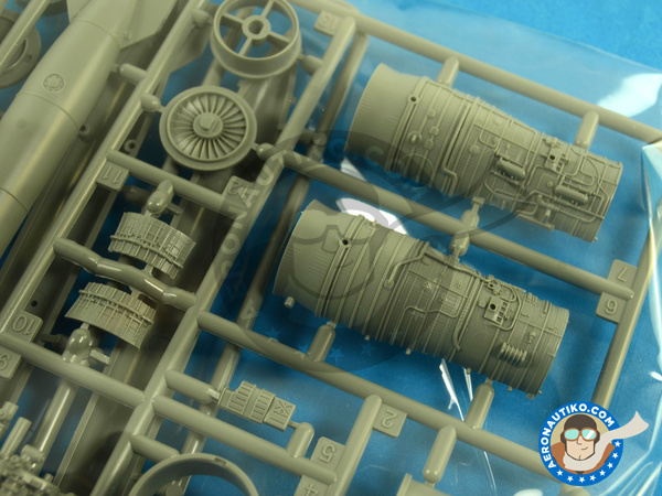 Image 8: Mikoyan MiG-29 Fulcrum 9-12 Late type | Airplane kit in 1/48 scale manufactured by Great Wall Hobby (ref. L4811)