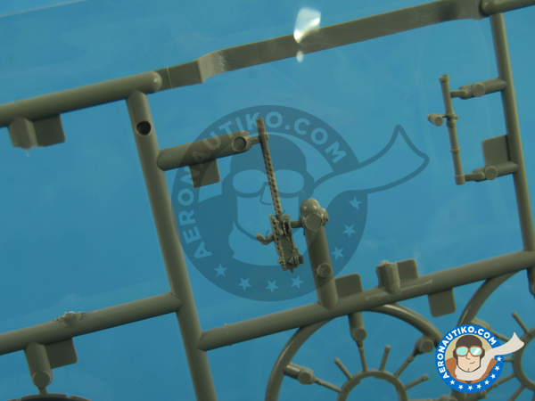 Image 10: Douglas TBD Devastator 1a Floatplane | Airplane kit in 1/48 scale manufactured by Great Wall Hobby (ref. L4812)