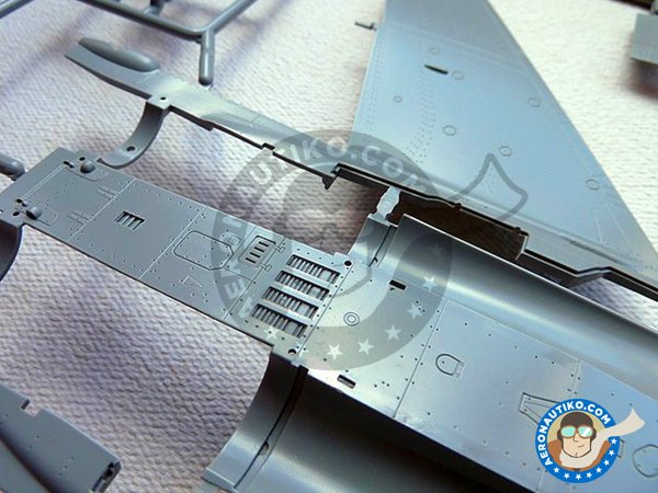 Image 5: MiG-29 "Fulcrum C" 9-13 | Airplane kit in 1/48 scale manufactured by Great Wall Hobby (ref. L4813)