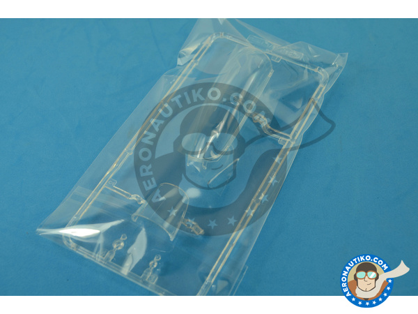 Image 12: McDonnell Douglas F-15 Eagle B / D | Airplane kit in 1/48 scale manufactured by Great Wall Hobby (ref. L4815)