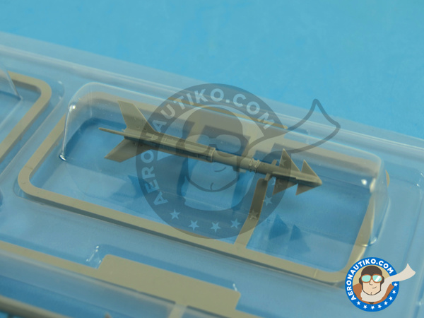 Image 4: McDonnell Douglas F-15 Eagle I | Airplane kit in 1/48 scale manufactured by Great Wall Hobby (ref. L4816)