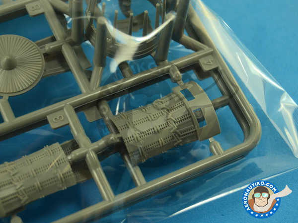 Image 12: McDonnell Douglas F-15 Eagle I | Airplane kit in 1/48 scale manufactured by Great Wall Hobby (ref. L4816)