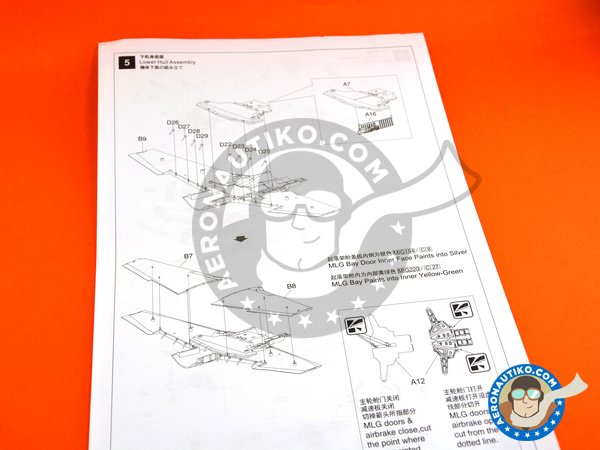 Image 10: Lockheed T-33 Shooting Star A early version | Airplane kit in 1/48 scale manufactured by Great Wall Hobby (ref. L4819)