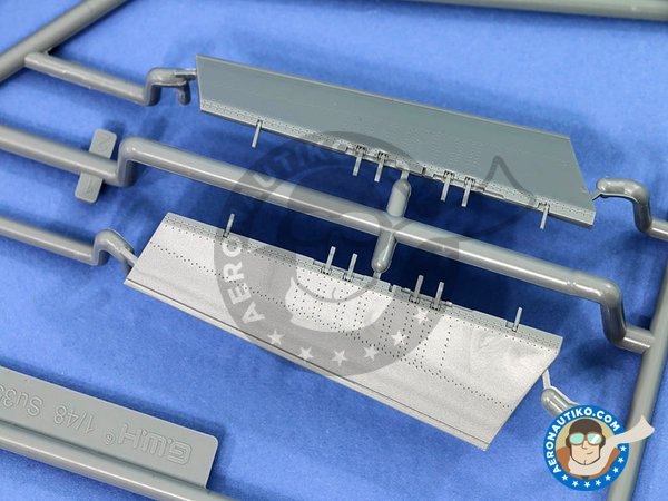 Image 5: Sukhoi Su-35S "Flanker-E" Multirole Fighter | Maqueta de avión en escala 1/48 fabricado por Great Wall Hobby (ref. L4820)