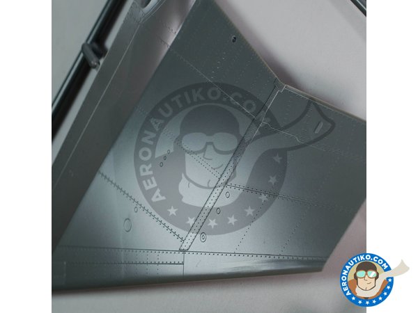 Image 4: F-15E Strike Eagle | Airplane kit in 1/48 scale manufactured by Great Wall Hobby (ref. L4822)